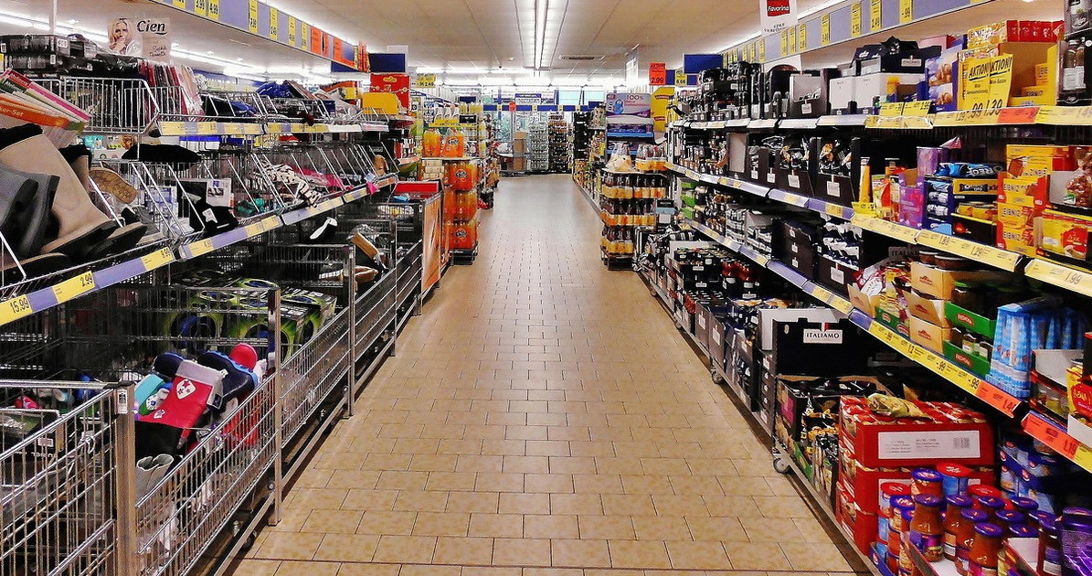 Supermercati, chi c Supermercati, chi c