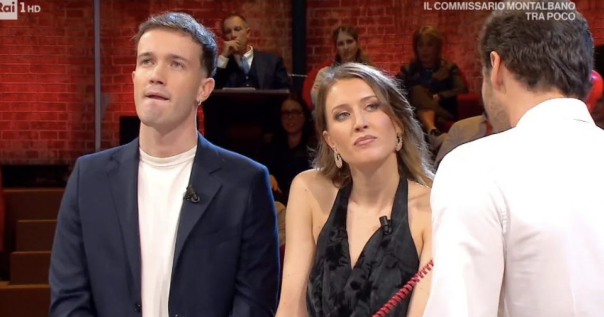 Affari Tuoi, Giorgia fa innervosire tutti: "Ma basta, sgrunt..." Affari Tuoi, Giorgia fa innervosire tutti: "Ma basta, sgrunt..."
