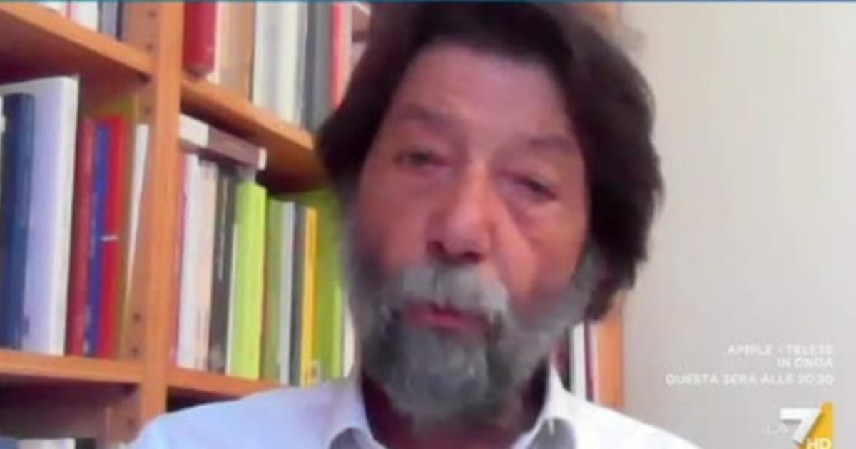 Massimo Cacciari si sposa: chi è sua moglie di 30 anni più giovane Massimo Cacciari si sposa: chi è sua moglie di 30 anni più giovane