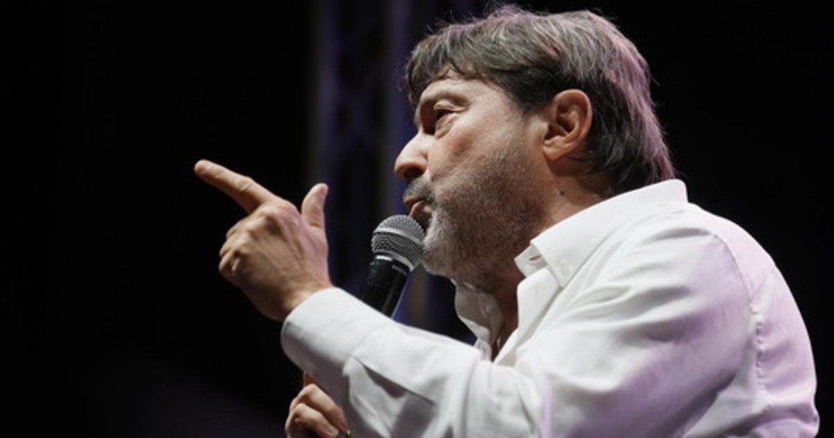 Cgil a Roma, Ranucci da Landini: "Dobbiamo combattere" Cgil a Roma, Ranucci da Landini: "Dobbiamo combattere"