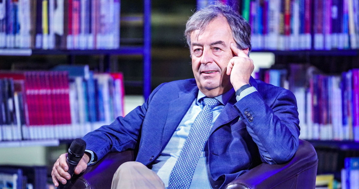 Roberto Burioni permaloso: si cancella dai social