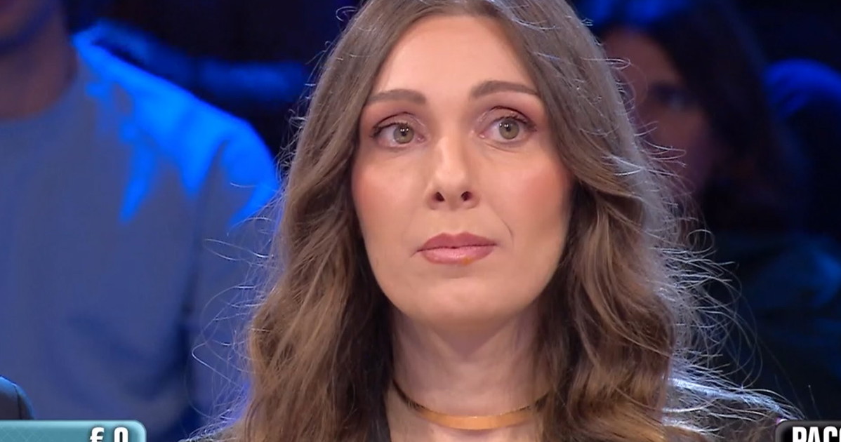 Affari tuoi, "Mavacc***e": Claudia, insulti sui titoli di coda Affari tuoi, "Mavacc***e": Claudia, insulti sui titoli di coda