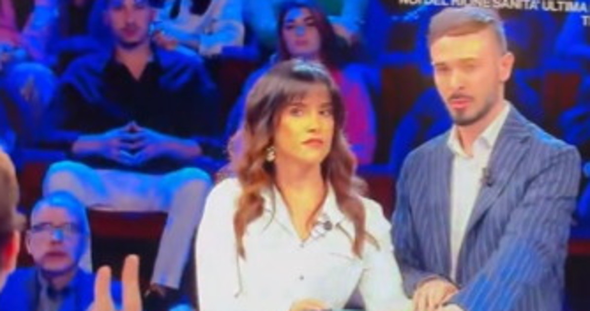 affari tuoi francesco vince moglie umiliata