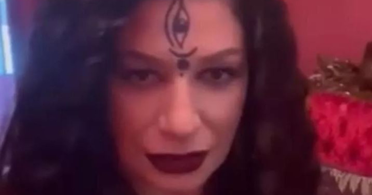 la strega di putin fa una brutta fine condannata per estremismo da Liberoquotidiano.it la strega di putin fa una brutta fine condannata per estremismo