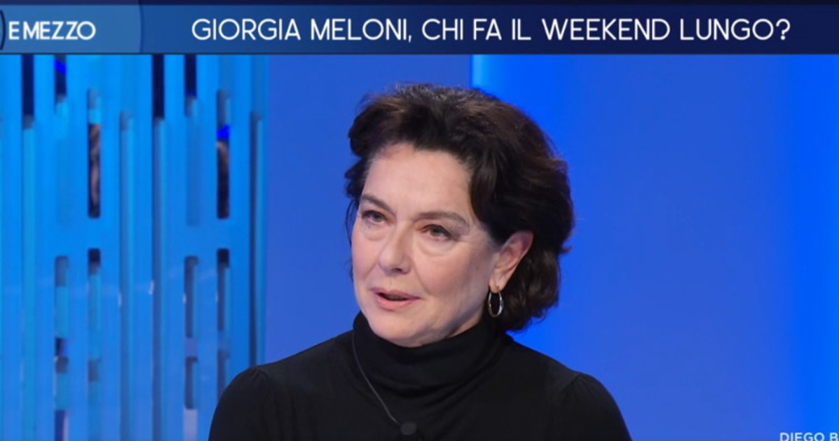 Otto e mezzo, il delirio di Monica Guerritore: "Meloni deride i lavorati"