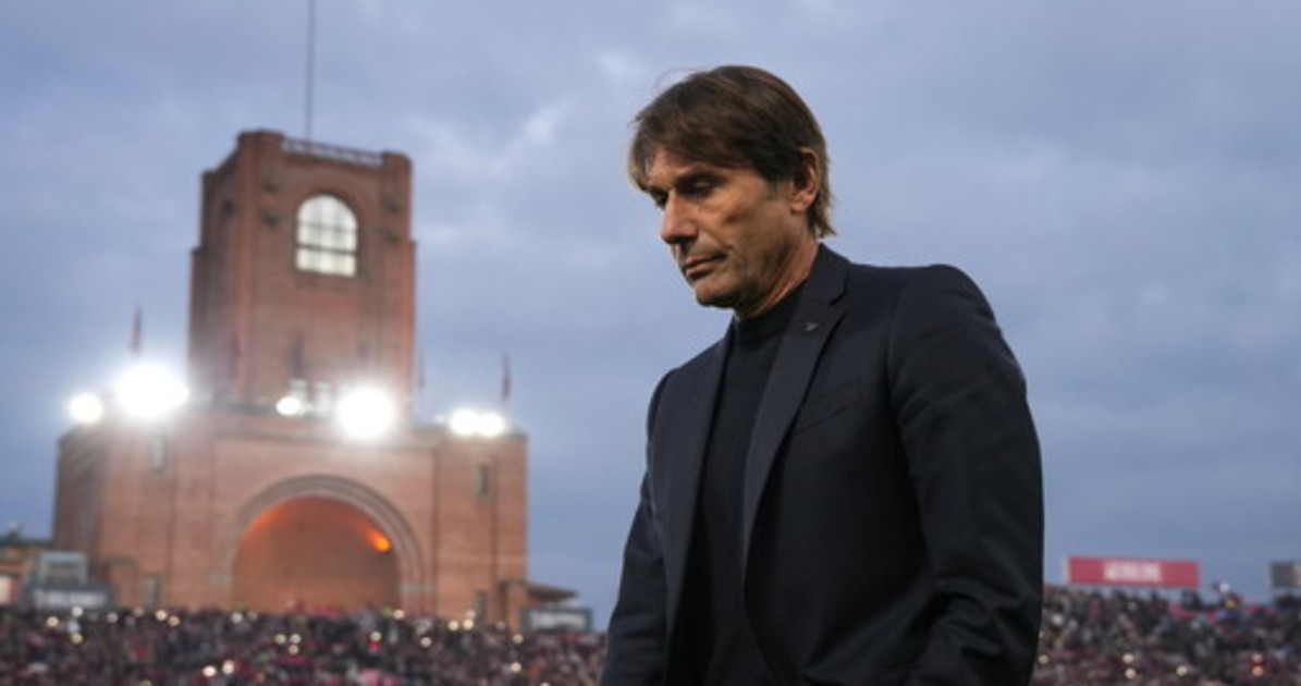 Antonio Conte, il retroscena: "Cosa gli hanno risposto i giocatori in spogliatoio" Antonio Conte, il retroscena: "Cosa gli hanno risposto i giocatori in spogliatoio"