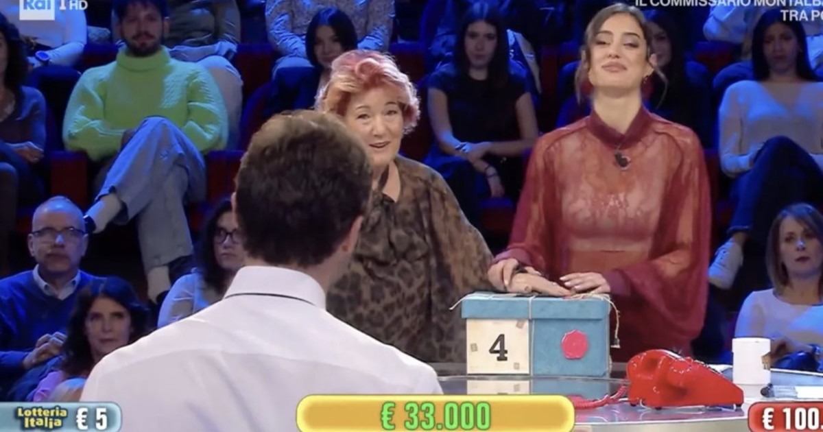 affari tuoi angela e la critica choc dopo la puntata da vecchia bambina