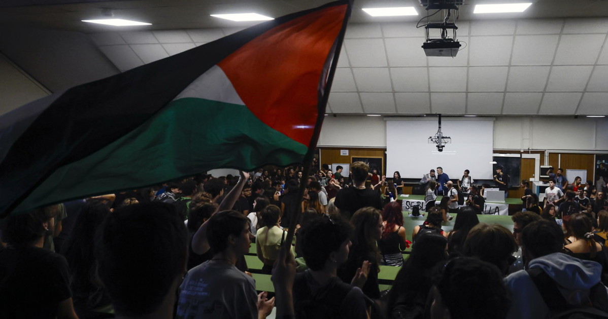 Pro Pal da ridere: parlano di squadrismo e vogliono censurare il libro di Capezzone Pro Pal da ridere: parlano di squadrismo e vogliono censurare il libro di Capezzone