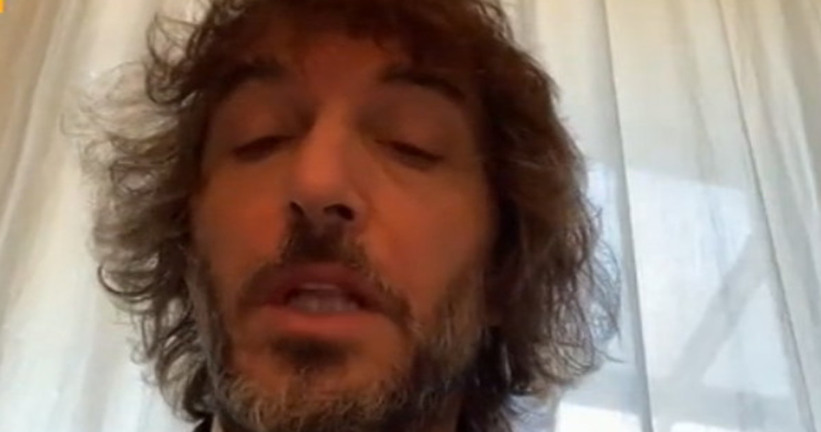 Giuseppe Cruciani inchioda la sinistra: "Vi dovete sotterrare". Lo scivolone Giuseppe Cruciani inchioda la sinistra: "Vi dovete sotterrare". Lo scivolone