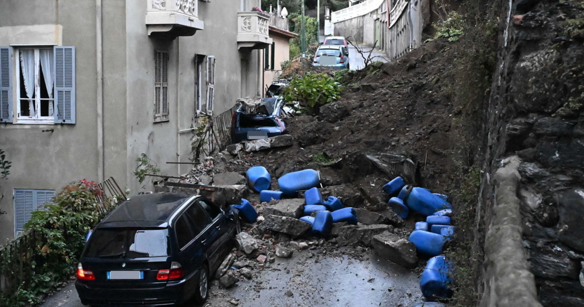 Maltempo in Liguria, pioggia e tromba d Maltempo in Liguria, pioggia e tromba d