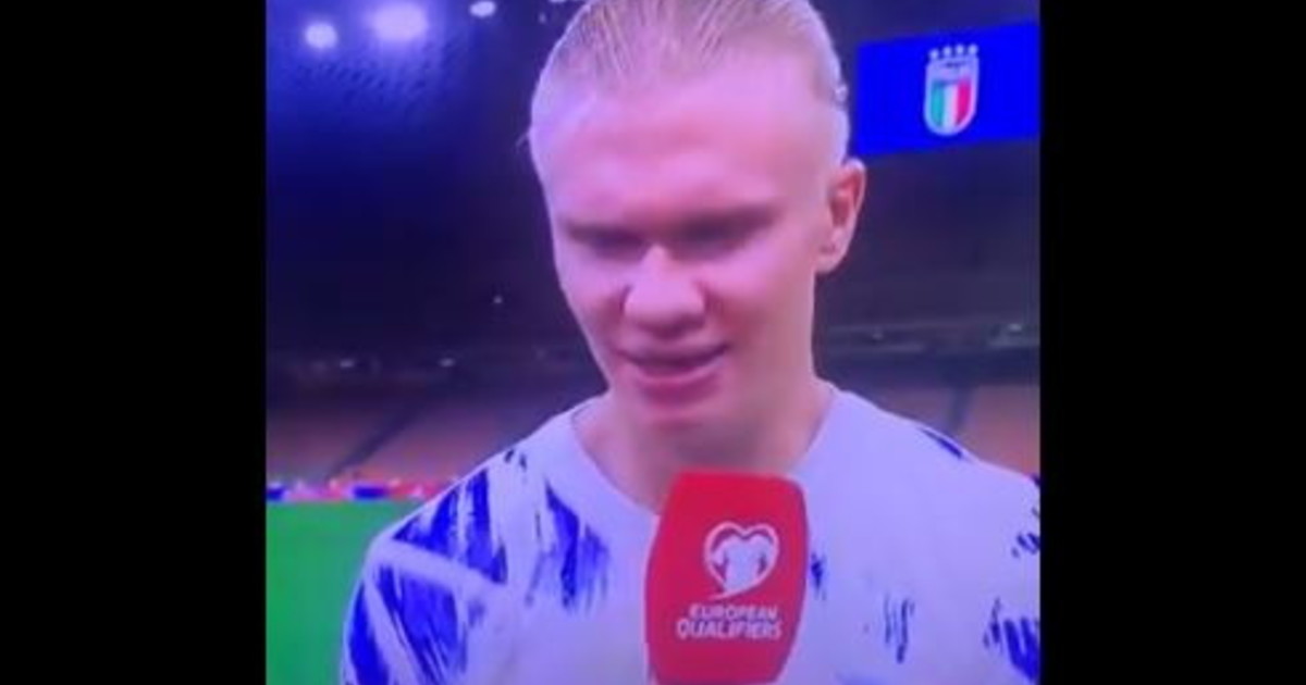 Italia Norvegia, Haaland attacca Mancini: "Mi toccava il sedere, grazie" Italia Norvegia, Haaland attacca Mancini: "Mi toccava il sedere, grazie"