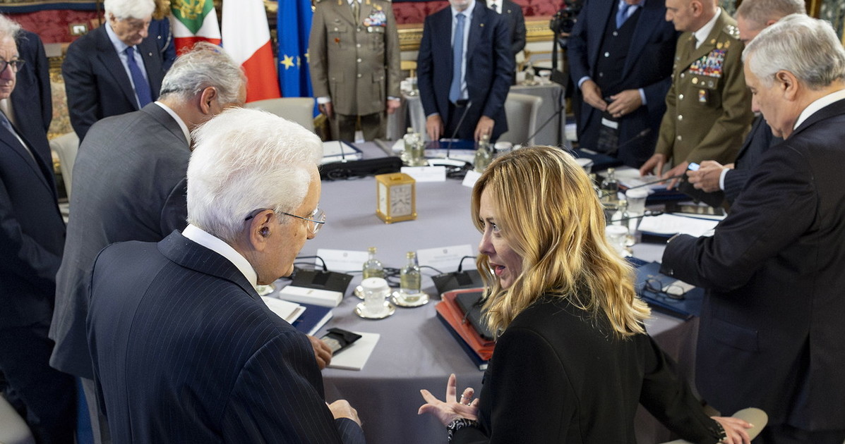 Ucraina, il Consiglio Supremo di Difesa: "Sostegno e nuovi aiuti a Kiev" Ucraina, il Consiglio Supremo di Difesa: "Sostegno e nuovi aiuti a Kiev"