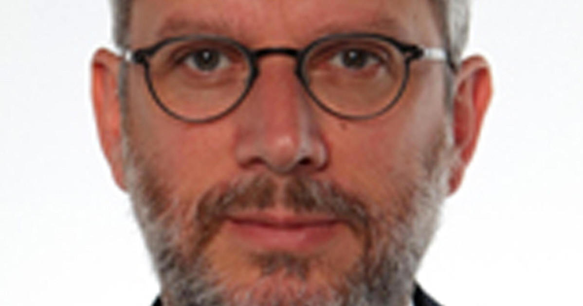 quirinale garofani si dimetta l affondo di fratelli d italia da Liberoquotidiano.it quirinale garofani si dimetta l affondo di fratelli d italia