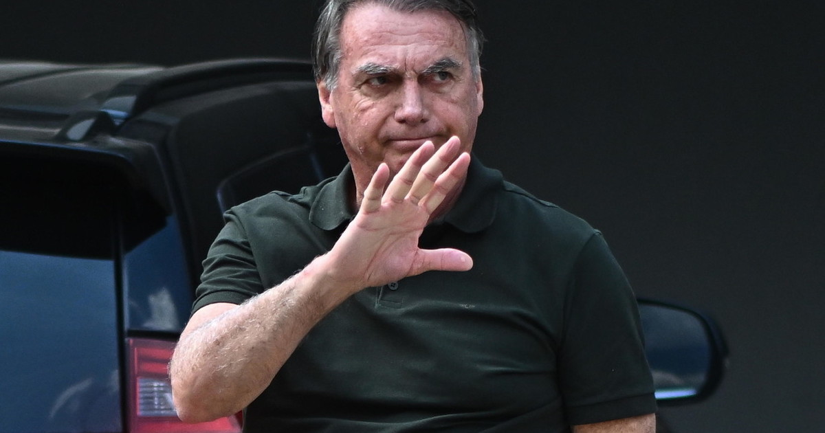 jair bolsonaro 232 stato arrestato pericolo di fuga caos in brasile