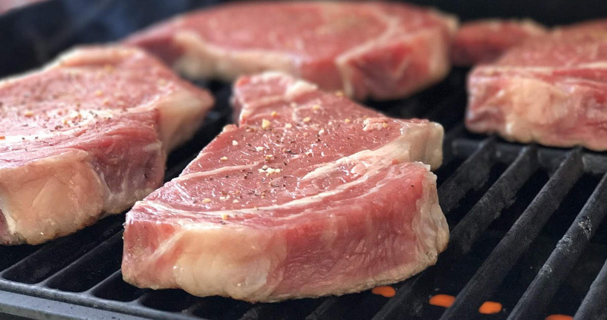 Bistecche, è allarme Italia: "Da dove arrivano sei su 10"