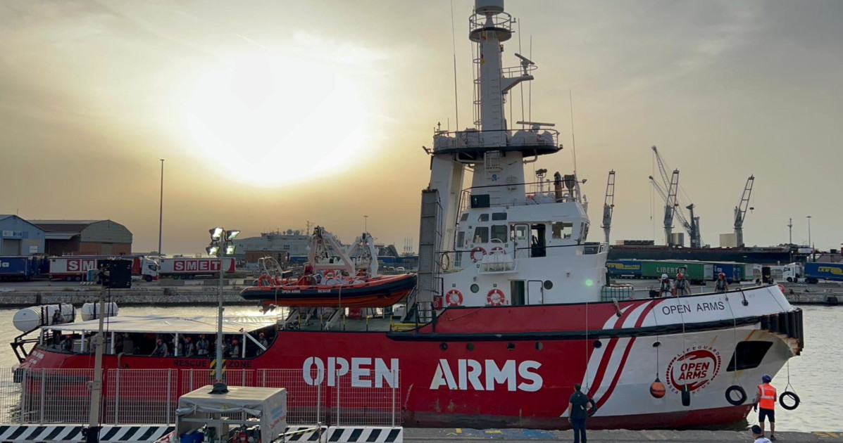 Open arms, le toghe gelano la procura anti Salvini: "La Diciotti non basta" Open arms, le toghe gelano la procura anti Salvini: "La Diciotti non basta"