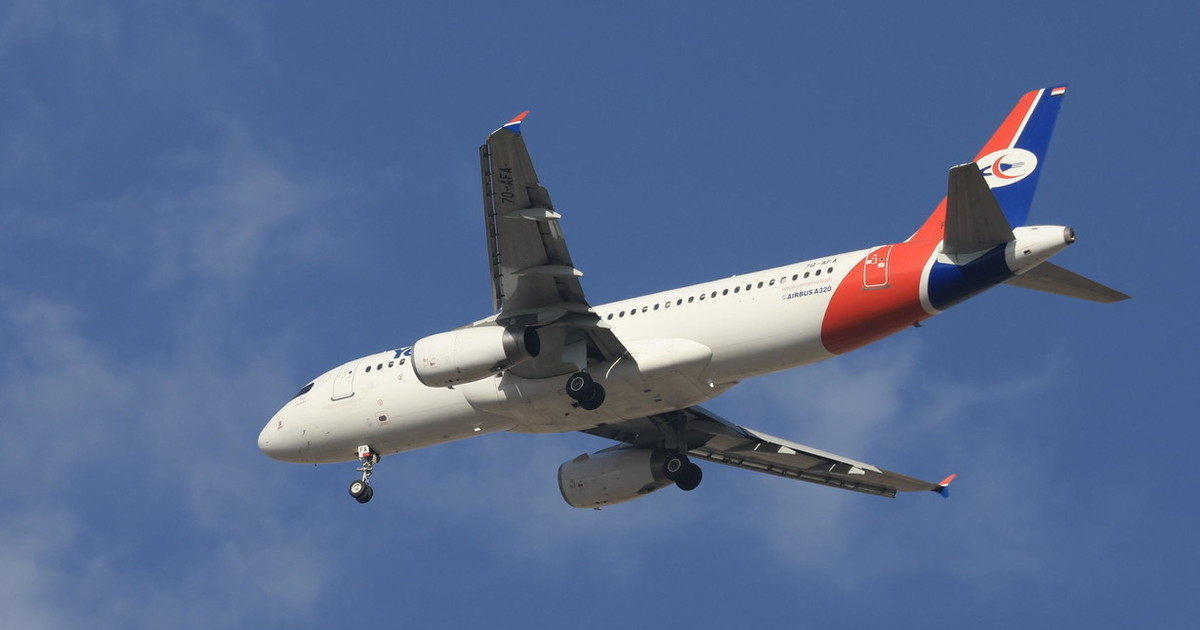 Airbus, "le radiazioni compromettono i comandi di volo": a terra 6mila aerei