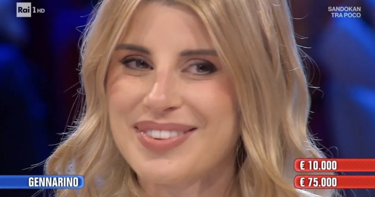 Affari Tuoi, Sofia e il botto sui titoli di coda: "Piange per 42k"