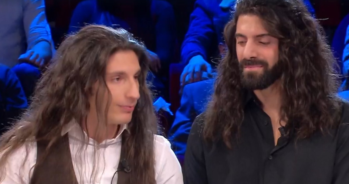 Affari Tuoi, attacco choc a Sandokan e a suo cugino: "Ma che problemi avete in famiglia?"