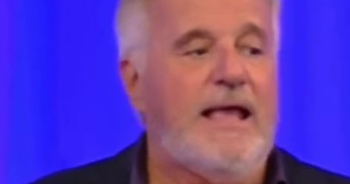 Christian De Sica e le sue sorelle segrete, la gag al Costanzo Show