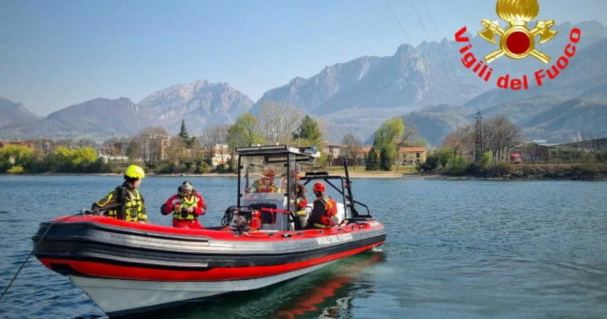 Lago di Como, la tragedia: 23enne trovata morta, il corpo a 12 metri di profondità