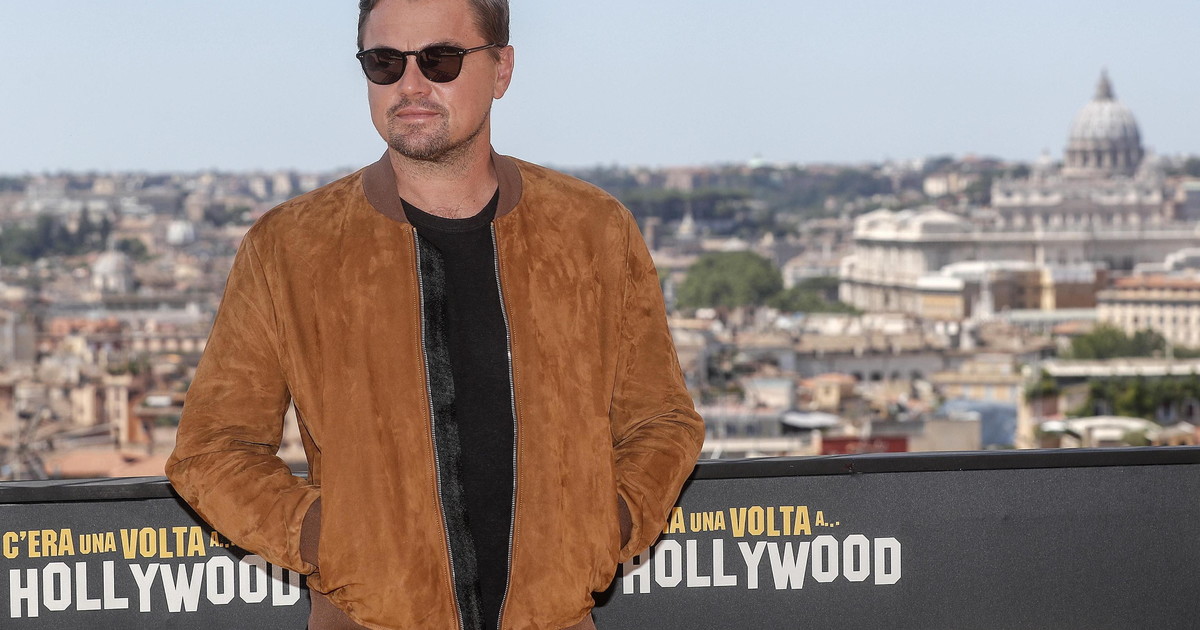 DiCaprio si scalda: prima i globi, poi l’Oscar