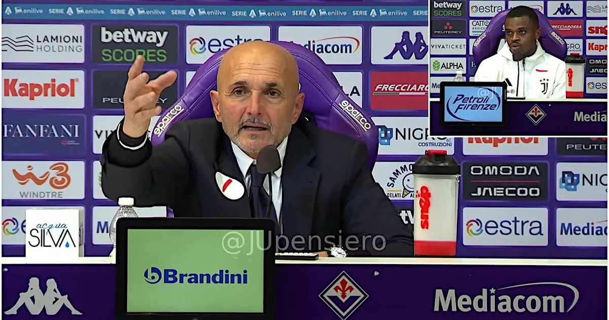 Juve, Spalletti gela Kalulu in conferenza stampa: "Non fare casino, cosa ti ho detto?" Juve, Spalletti gela Kalulu in conferenza stampa: "Non fare casino, cosa ti ho detto?"