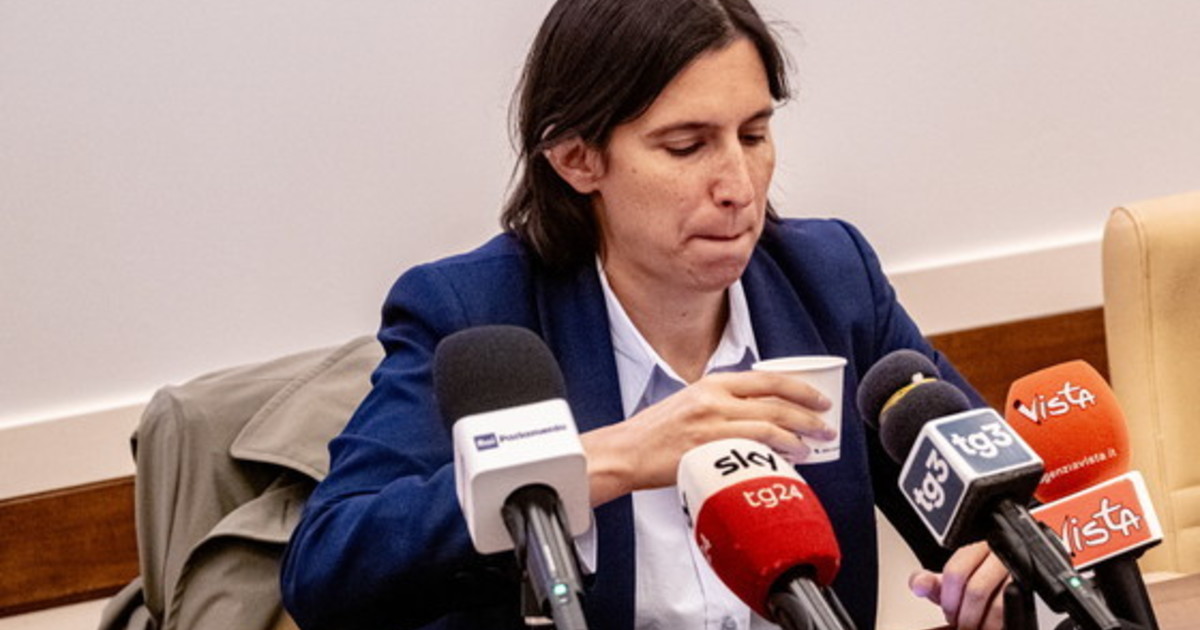 mossa disperata di schlein prova a farsi la sua atreju da Liberoquotidiano.it mossa disperata di schlein prova a farsi la sua atreju