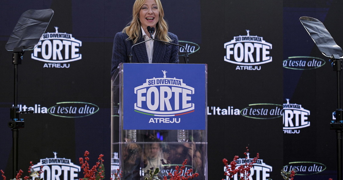 atreju meloni travolge serra atreju un ammucchiata come rosica la sinistra da Liberoquotidiano.it atreju meloni travolge serra atreju un ammucchiata come rosica la sinistra