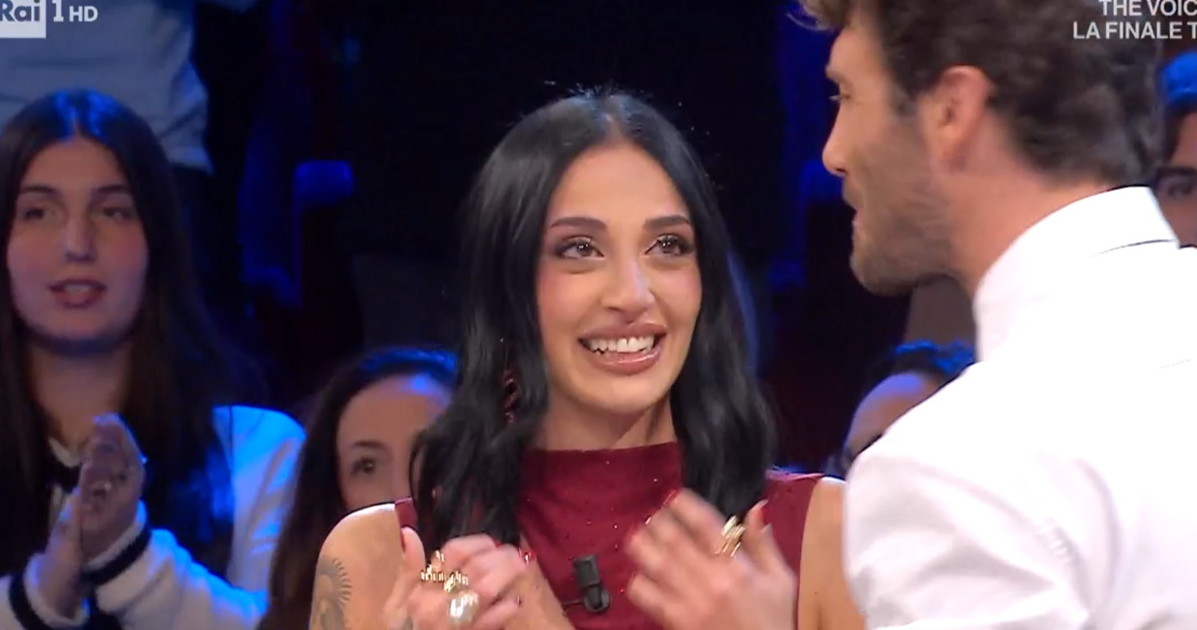 Affari tuoi, caos su Giulia: "Perché ho cambiato canale" Affari tuoi, caos su Giulia: "Perché ho cambiato canale"