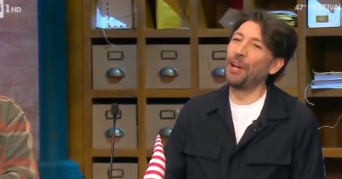 Affari Tuoi, Herbert Ballerina gela De Martino: "Fatti la doccia". Poi...