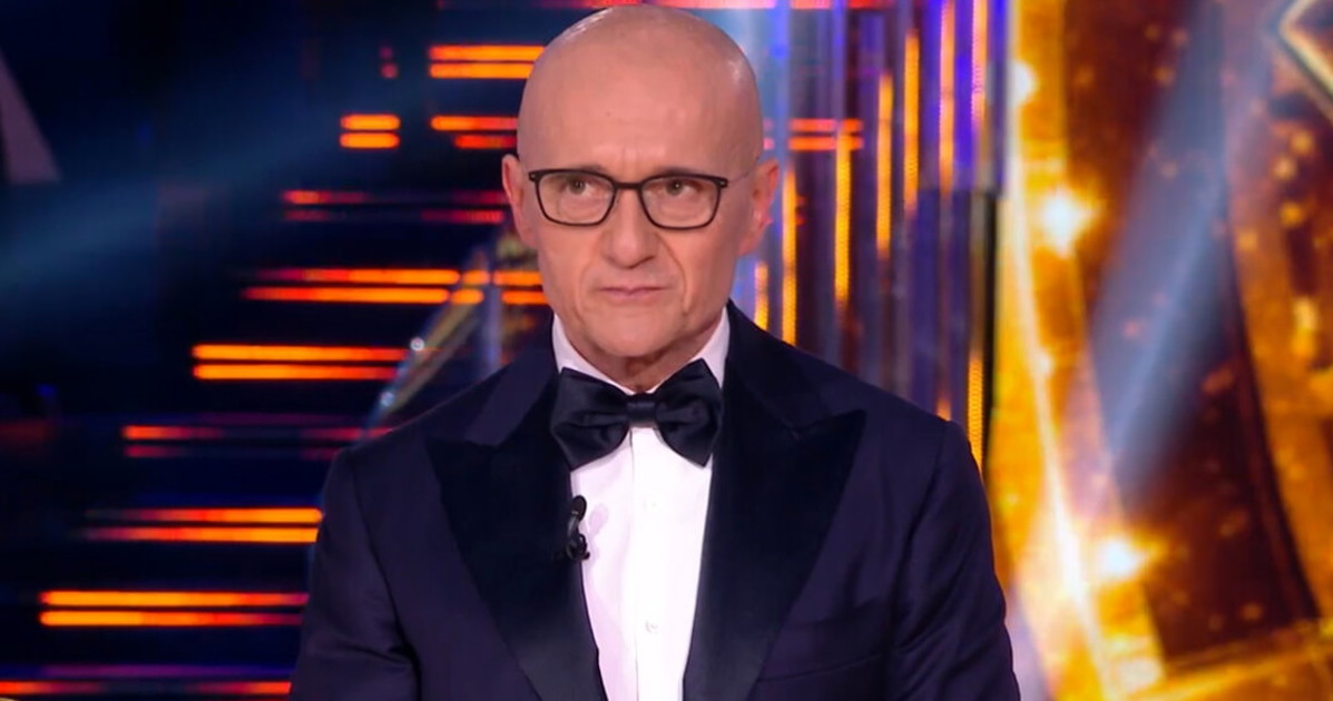 Alfonso Signorini sospende impegni con Mediaset: "Campagna calunniosa e diffamatoria" Alfonso Signorini sospende impegni con Mediaset: "Campagna calunniosa e diffamatoria"