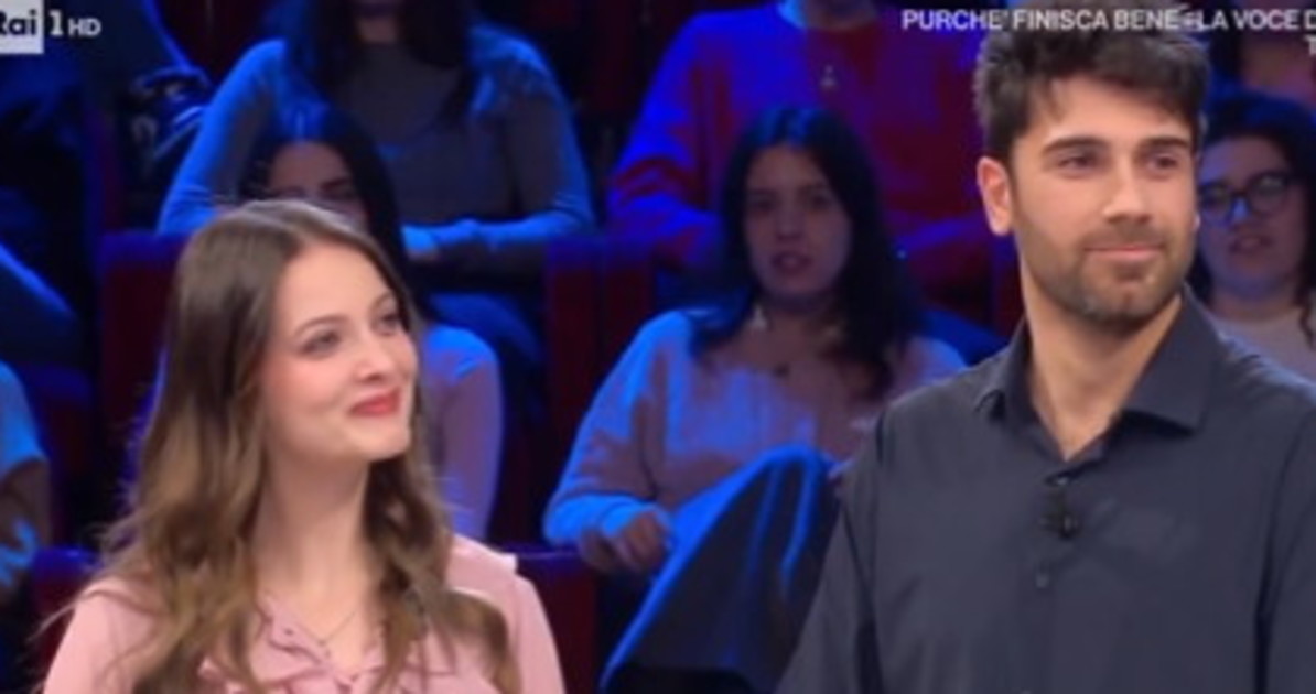 Affari tuoi, "roba da ufficio inchieste": esplode lo scandalo