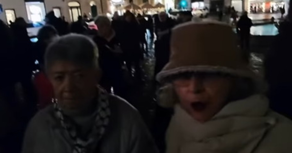 maurizio landini che imbarazzo le vede quelle bandiere rosse da Liberoquotidiano.it maurizio landini che imbarazzo le vede quelle bandiere rosse