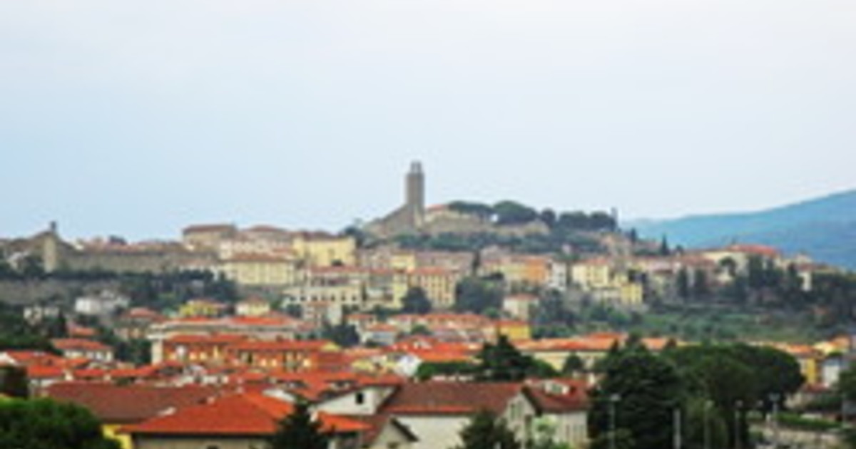 castiglion fiorentino 14 morti in 9 giorni la paura del sindaco cosa sta succedendo da Liberoquotidiano.it castiglion fiorentino 14 morti in 9 giorni la paura del sindaco cosa sta succedendo