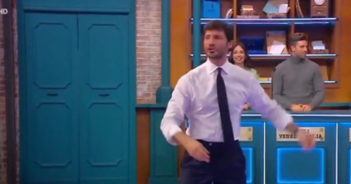 Affari Tuoi, Stefano De Martino sbotta con il concorrente: cala il gelo