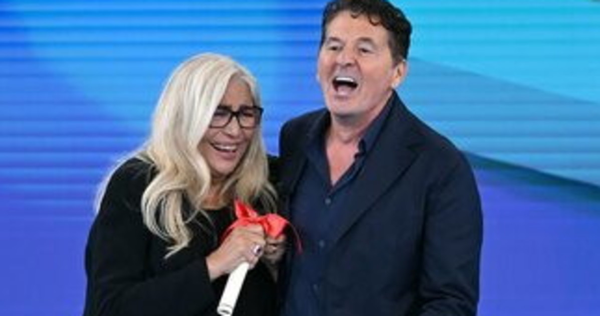 domenica in mara venier in ciabatte mammucari la stronca caos su rai 1 da Liberoquotidiano.it domenica in mara venier in ciabatte mammucari la stronca caos su rai 1