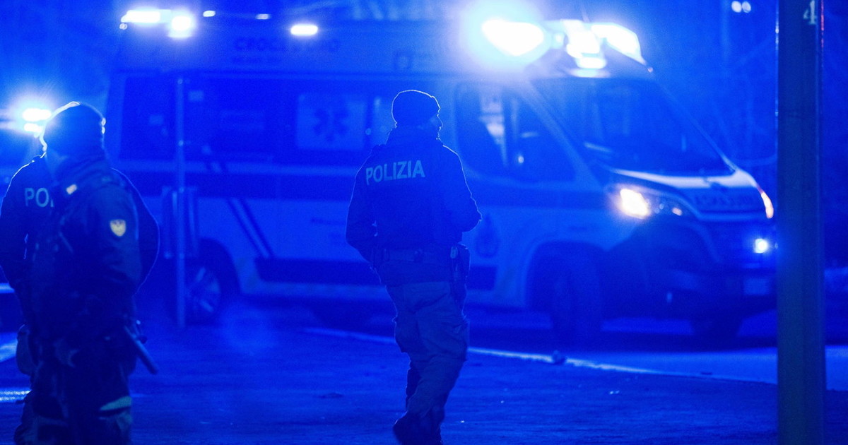 Milano, il poliziotto che ha ucciso il marocchino: "Gli avevamo detto 