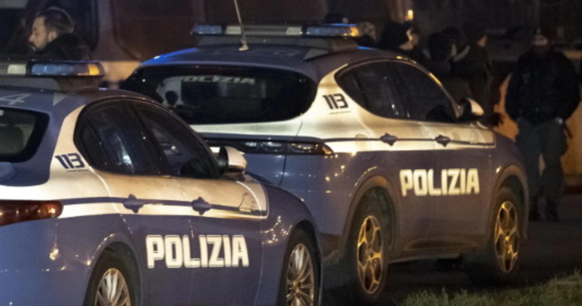 padova 35enne senegalese prende a calci e pugni una donna in stazione poi aggredisce gli agenti