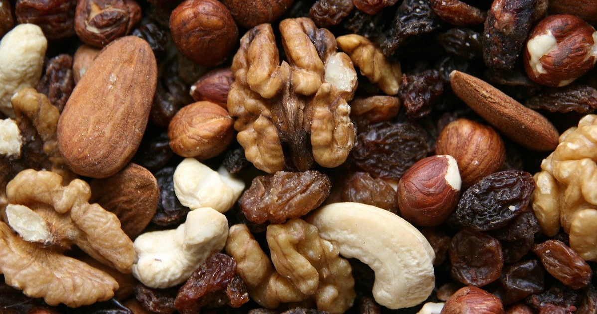 noci e mandorle quanto mangiarne per aiutare cuore e intestino da Liberoquotidiano.it noci e mandorle quanto mangiarne per aiutare cuore e intestino