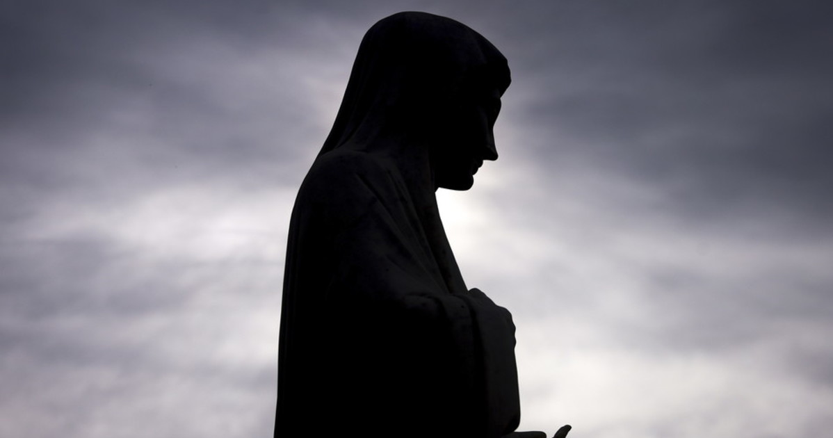 padre fanzaga battaglia imminente tra madonna e satana poi avremo la pace da Liberoquotidiano.it padre fanzaga battaglia imminente tra madonna e satana poi avremo la pace