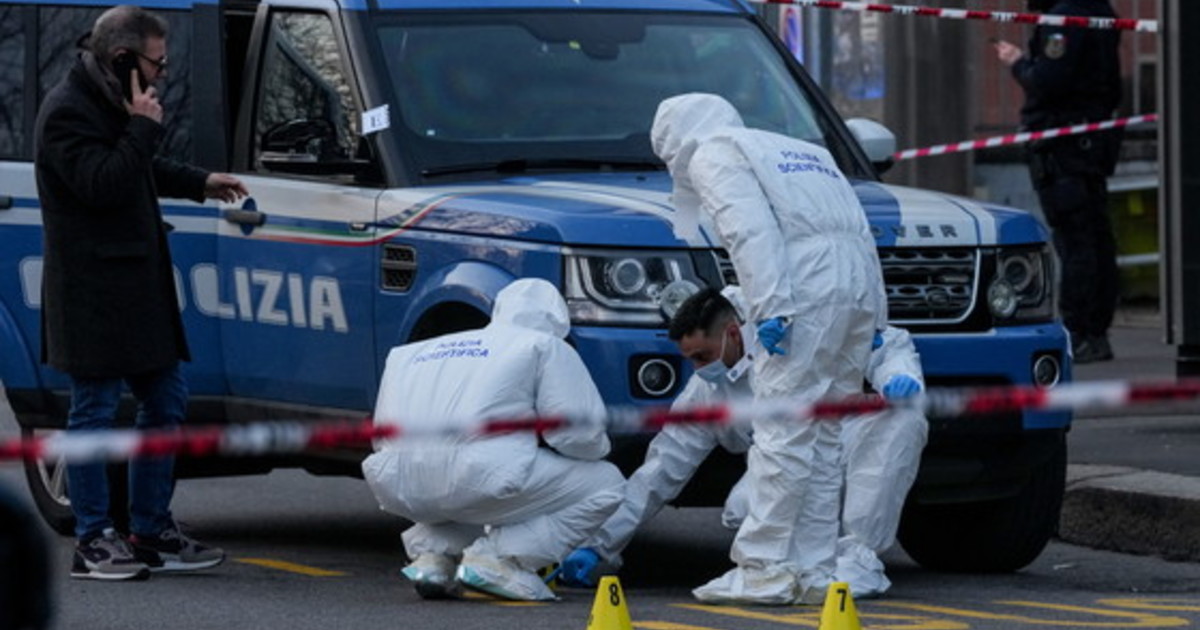 cinturrino la rabbia dei poliziotti usano rogoredo per disarmarci tutti da Liberoquotidiano.it cinturrino la rabbia dei poliziotti usano rogoredo per disarmarci tutti