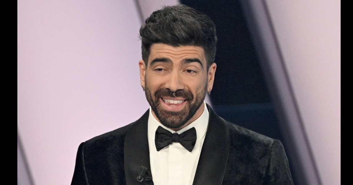 Sanremo 2026, Gianluca Gazzoli: "Certi segni si notano"; le lacrime per la madre scomparsa Sanremo 2026, Gianluca Gazzoli: "Certi segni si notano"; le lacrime per la madre scomparsa