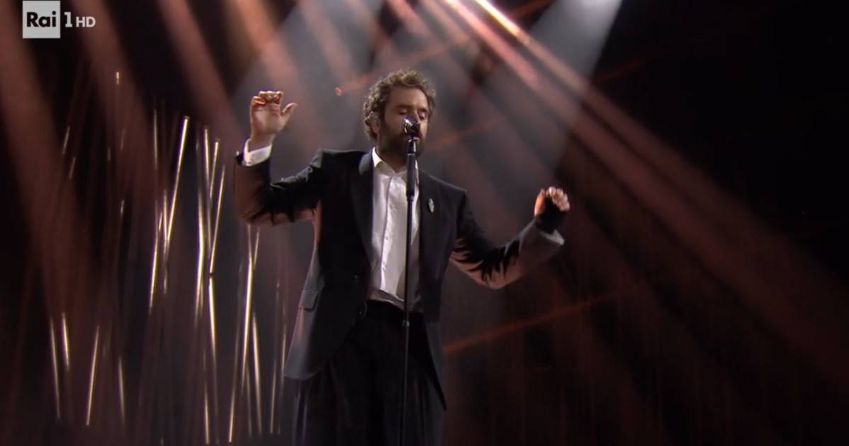 Sanremo 2026, come hanno beccato Tommaso Paradiso dietro le quinte Sanremo 2026, come hanno beccato Tommaso Paradiso dietro le quinte