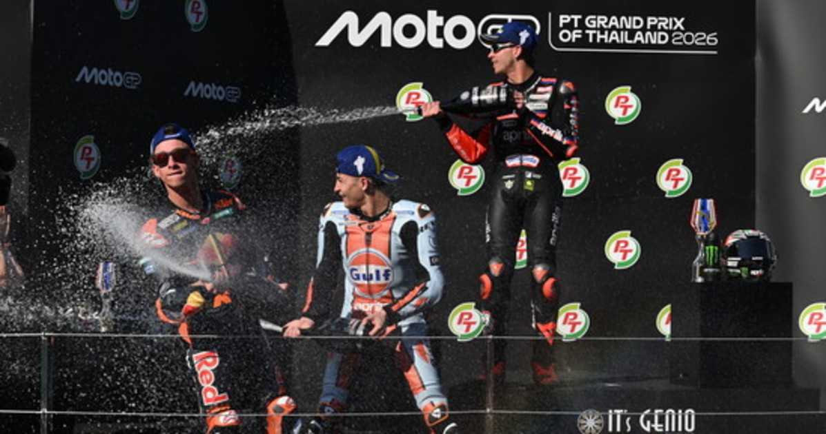 MotoGp in Thailandia, è subito Bezzecchi: trionfo Aprilia. Marquez fuori, Bagnaia spento