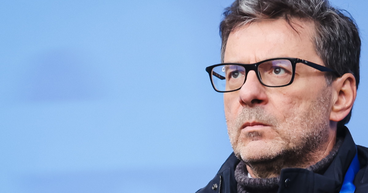 giorgetti e lollo allo stadio per il rugby intergruppo per il s236 da Liberoquotidiano.it giorgetti e lollo allo stadio per il rugby intergruppo per il s236