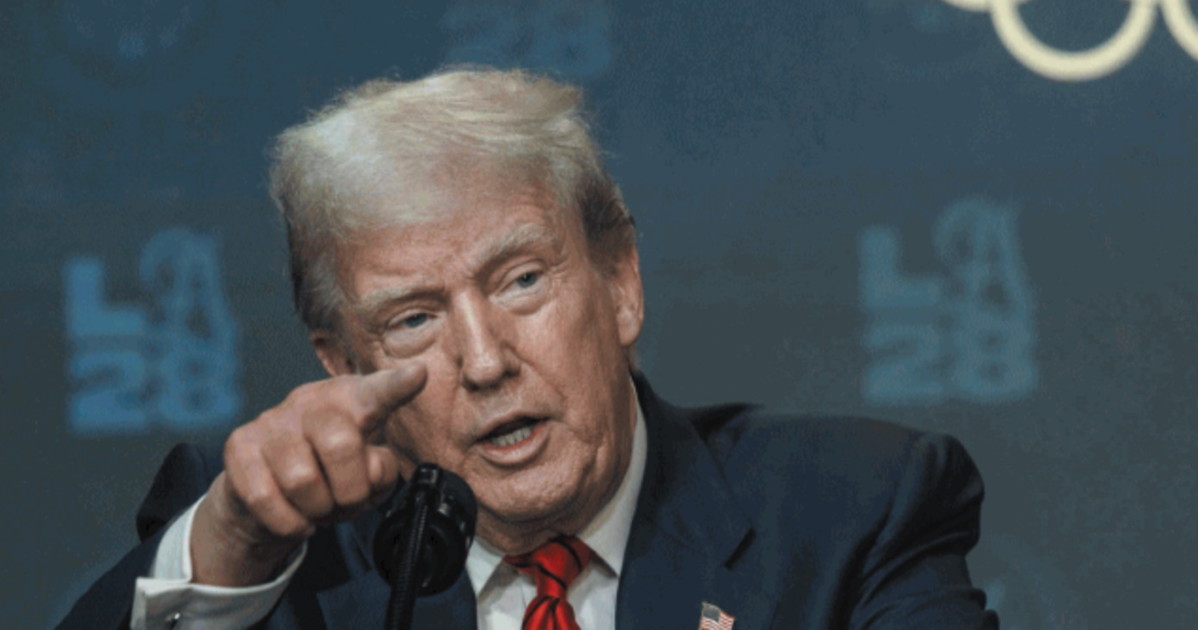 Contro Trump anche l Contro Trump anche l