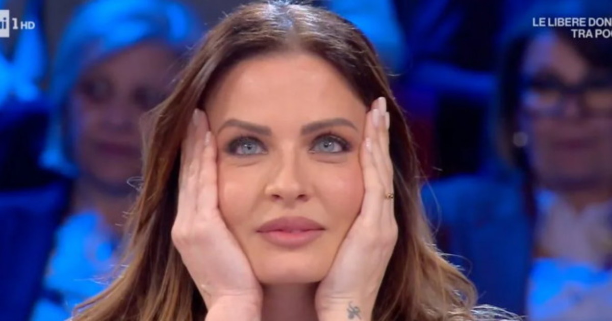 Affari Tuoi, il "no" di Ludovica a 100mila euro: il delirio è totale