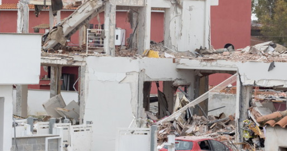 roma esplode una bombola gpl in casa due feriti gravi decine di sfollati da Liberoquotidiano.it roma esplode una bombola gpl in casa due feriti gravi decine di sfollati