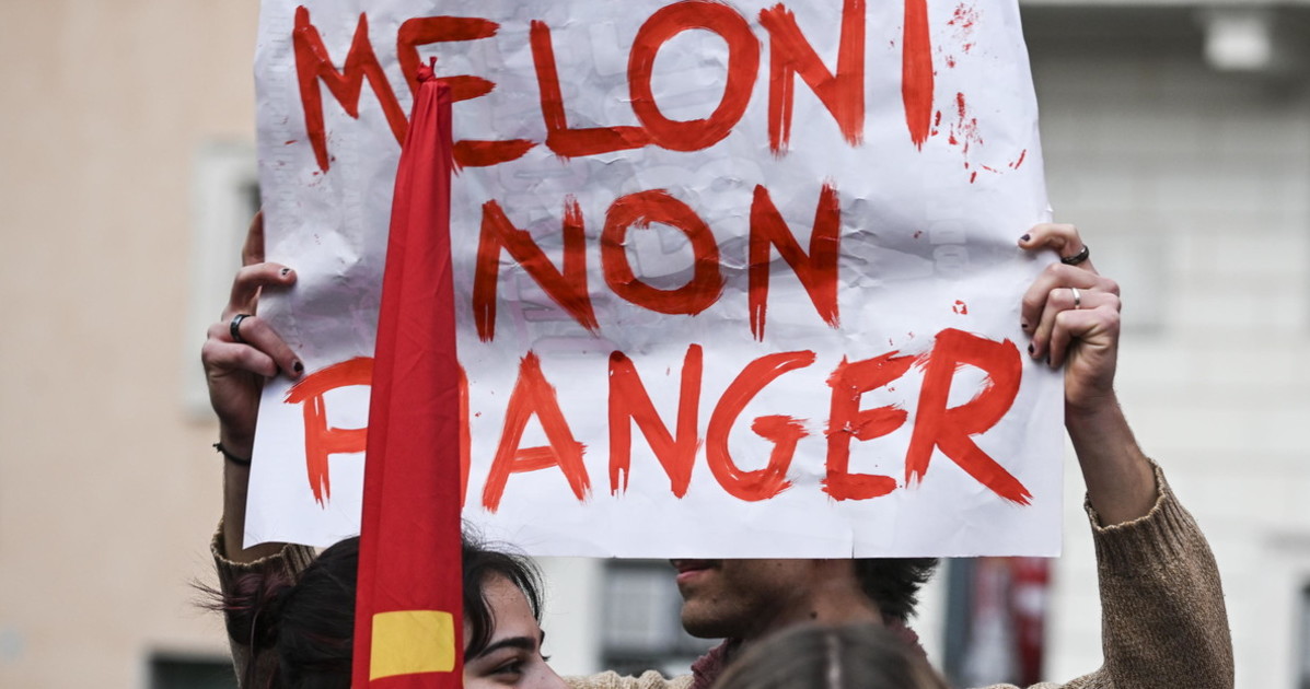 Referendum, vince il "No" e la sinistra fa festa in piazza: chi spunta